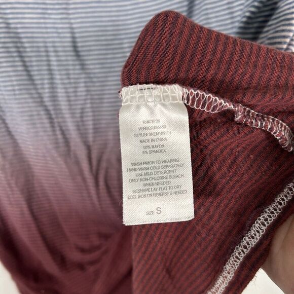 BKE Blouse Women's Small Blue Red Striped Vneck Short Sleeve Pullover - Picture 6 of 9